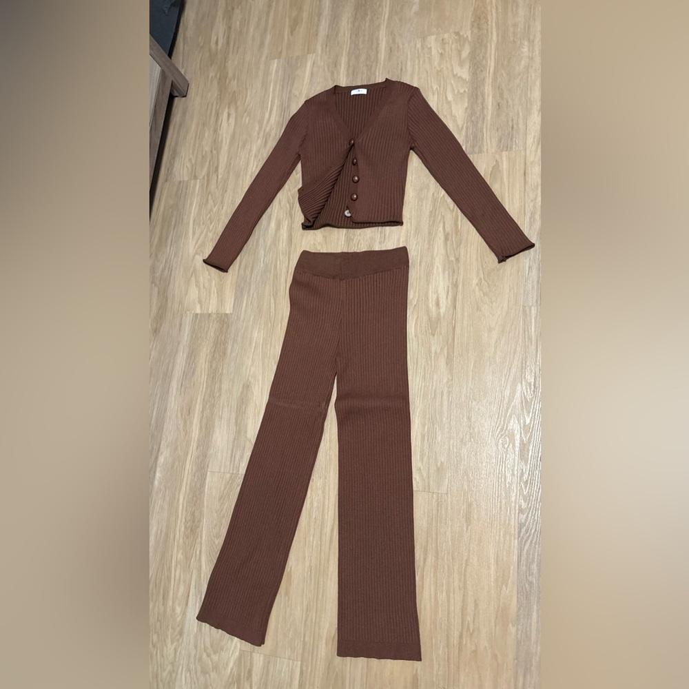 Knitted set